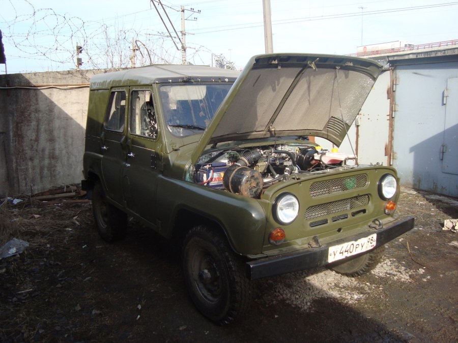 УАЗ 469 цвет хаки