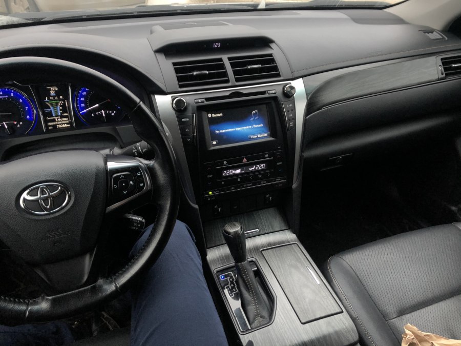 Toyota Camry 2016 салон
