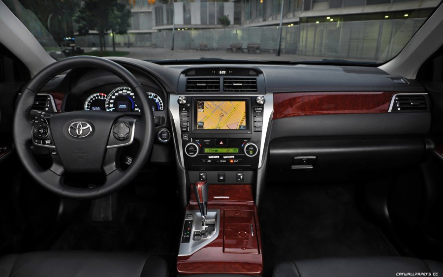 Toyota Camry 2016 салон