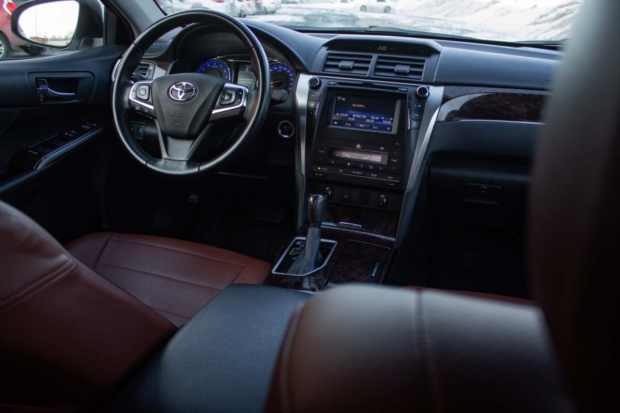 Toyota Camry 55 салон