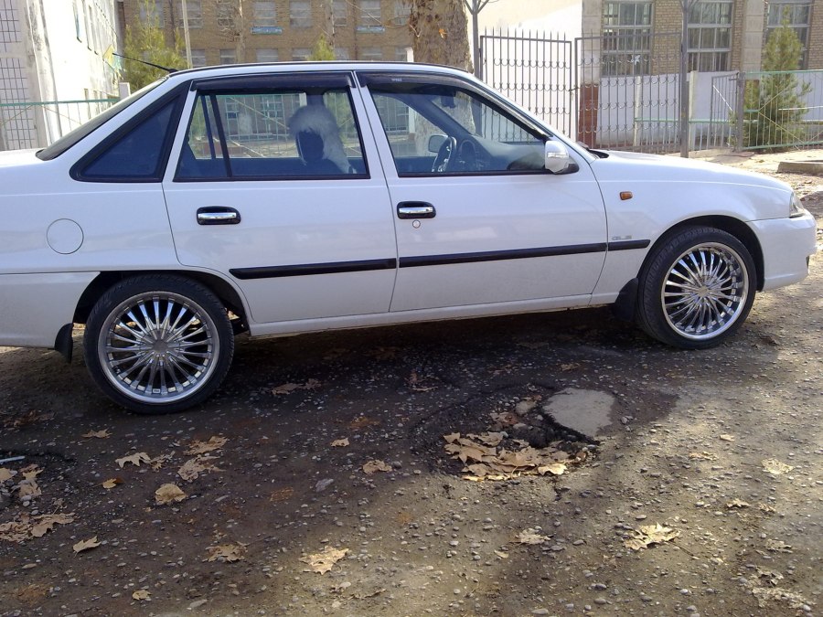 Daewoo Nexia 2 на r16