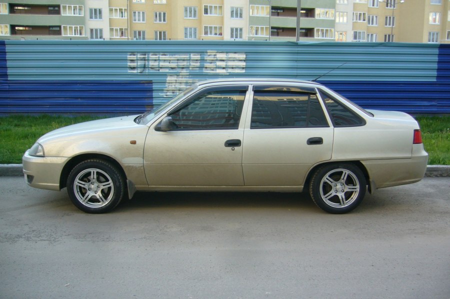 Daewoo Nexia 2 на r16