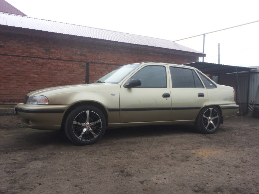 Daewoo Nexia 2 на r16
