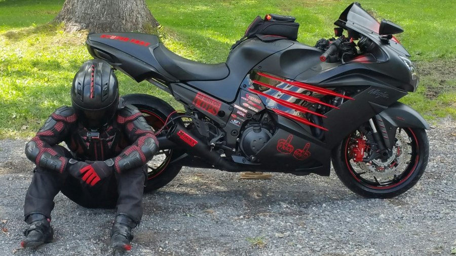 Pilot zx6r лицо