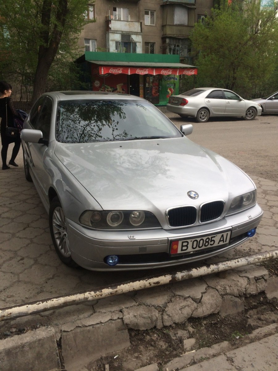 БМВ капля 525 2000 года