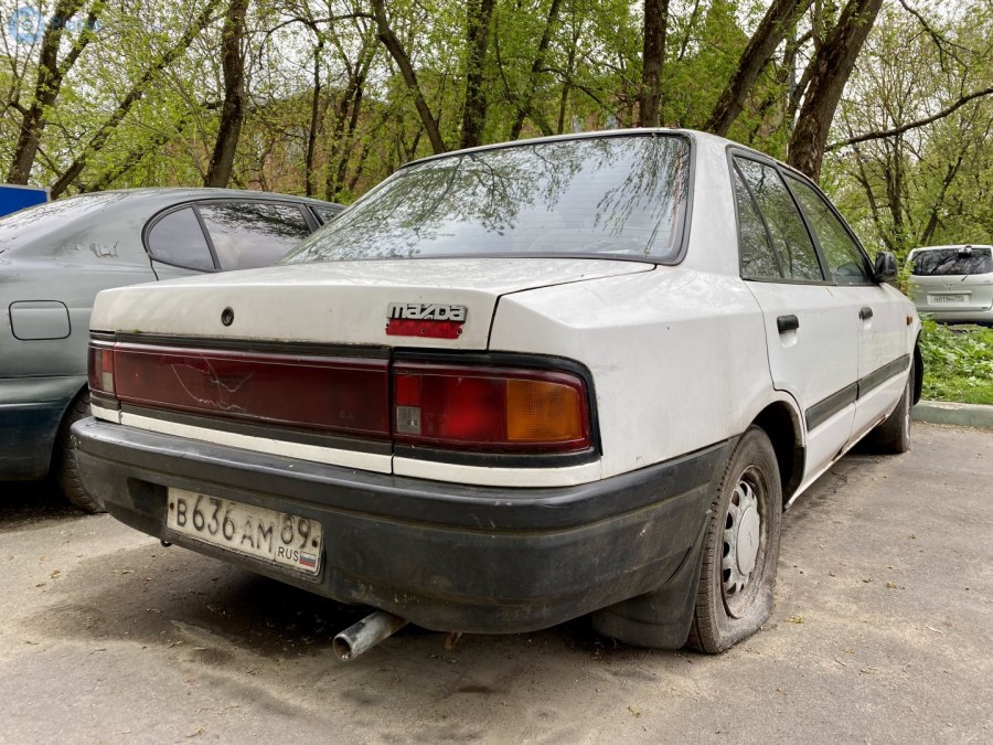 Мазда 636 1990
