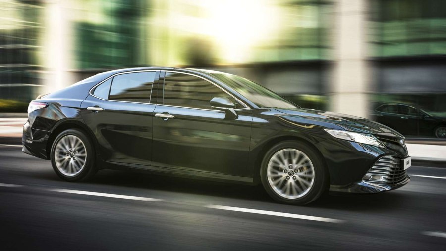 Toyota Camry xv70 2017