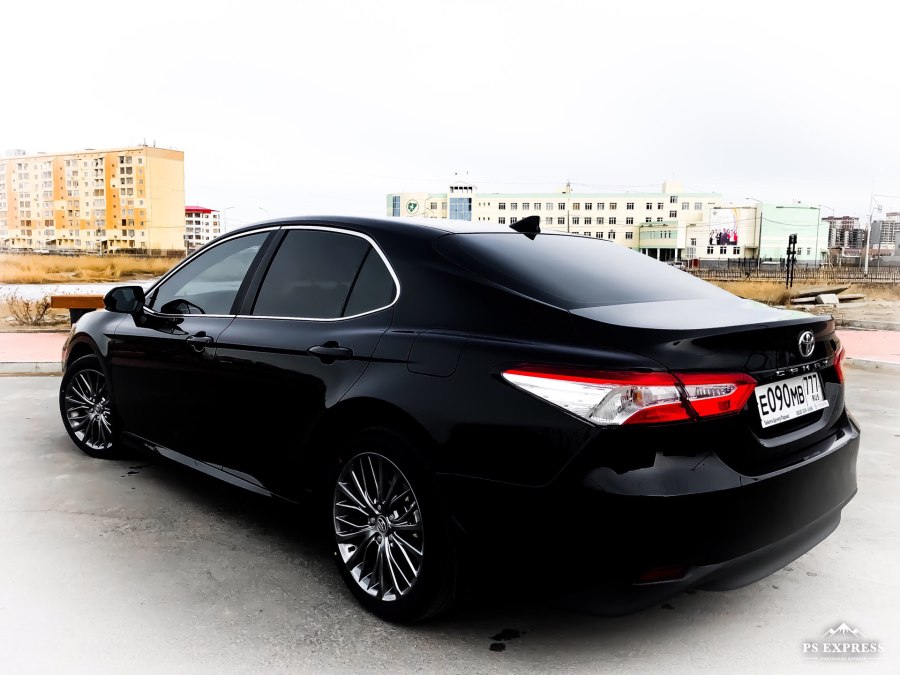 Toyota Camry xv70 2017