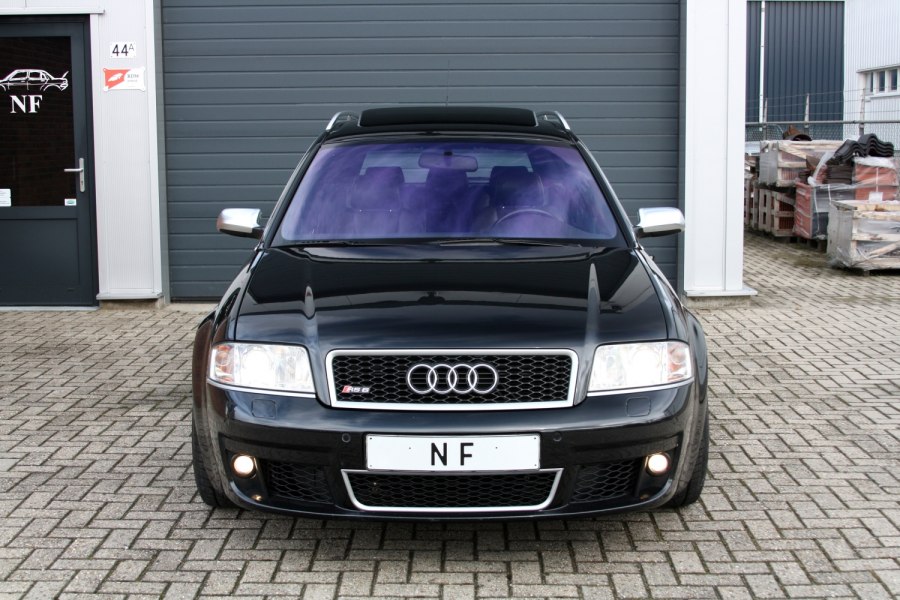 Ауди RS avant 2004