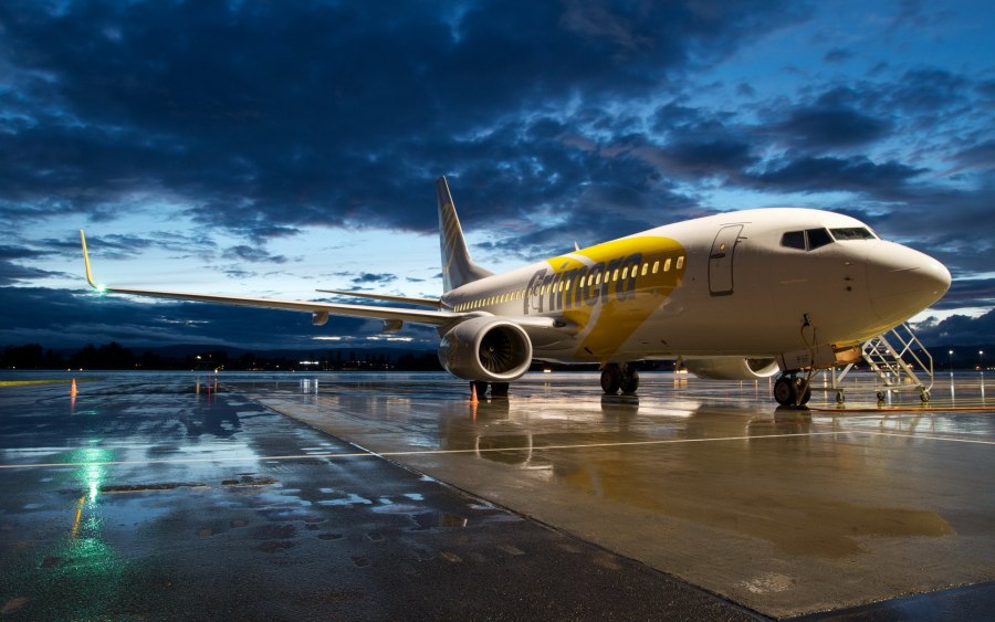 Boeing 737