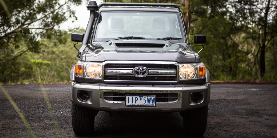 Тойота ленд крузер 70 новый. Toyota Land Cruiser 70 2017. Toyota Land Cruiser (70) 2007+. Toyota Land Cruiser 70 Series кабриолет. Land Cruiser 70 vs 200.