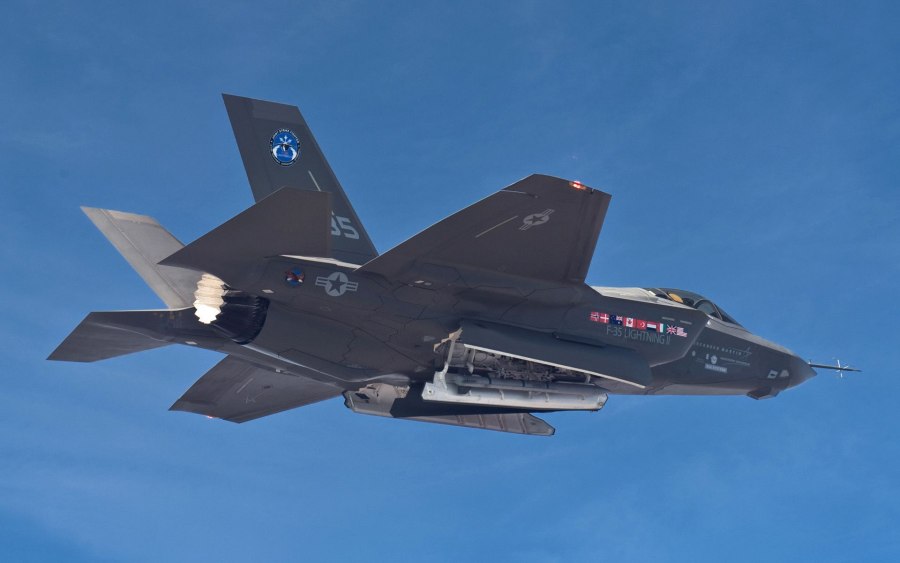 Самолет ф-15е