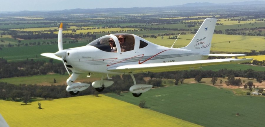 Sierra p2002 самолет