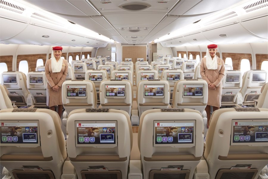 Боинг 737-800 Флай Дубай салон