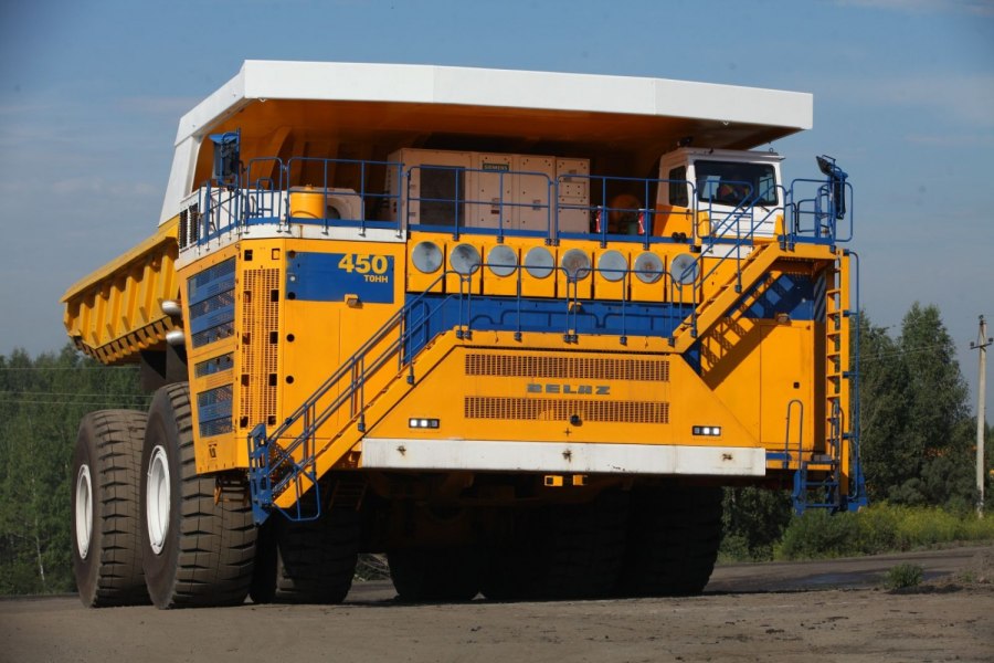БЕЛАЗ-75710 450 тонн