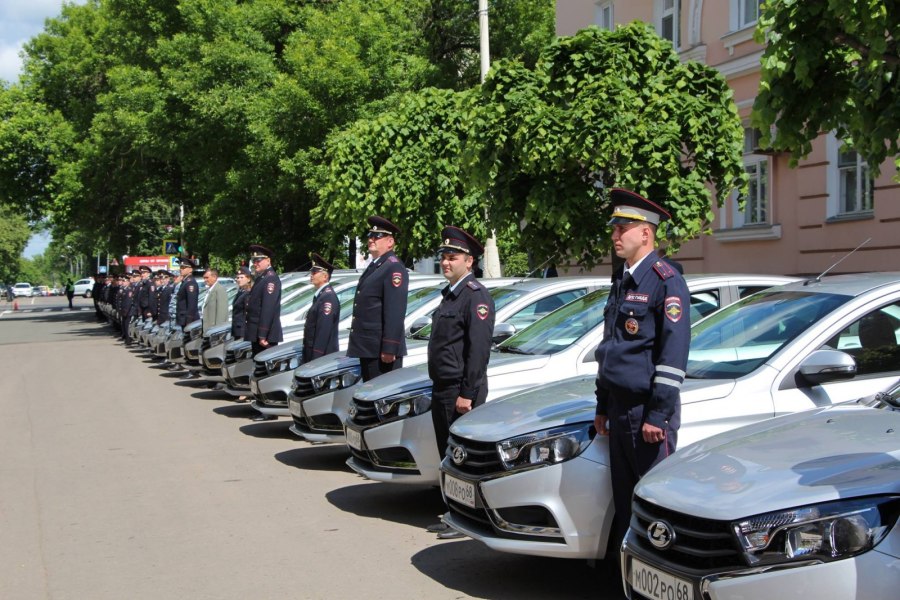 Умвд 7. Полиция Тамбов. Машины правоохранительных органов. Полиция Тамбов машины. Служебные машины полиции Тамбовской области.