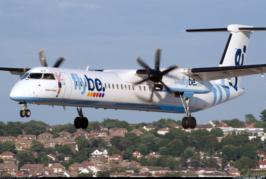 Самолет de Havilland DHC-8 Dash 8-400