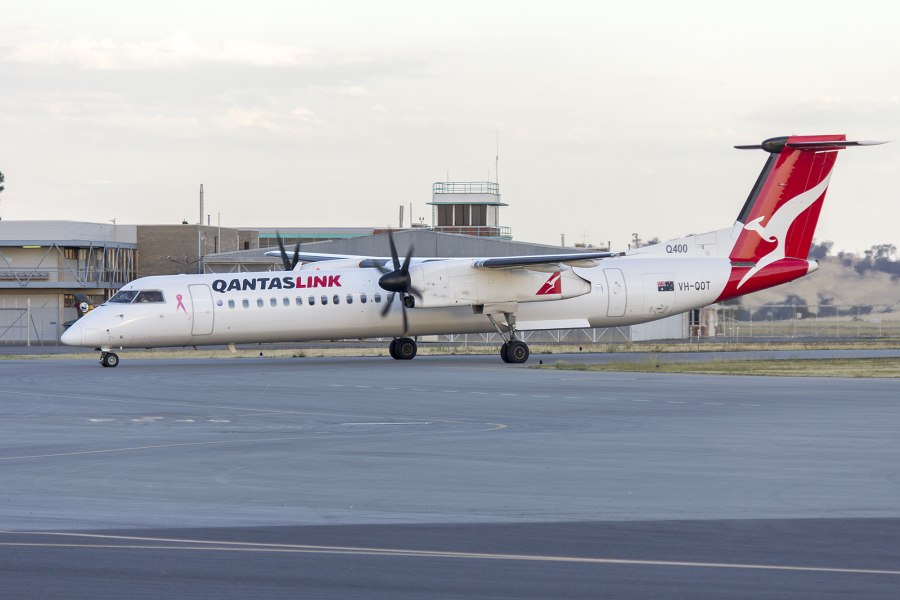 Bombardier DHC 8-400 ng Аврора