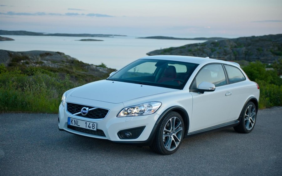 Volvo c30 белая