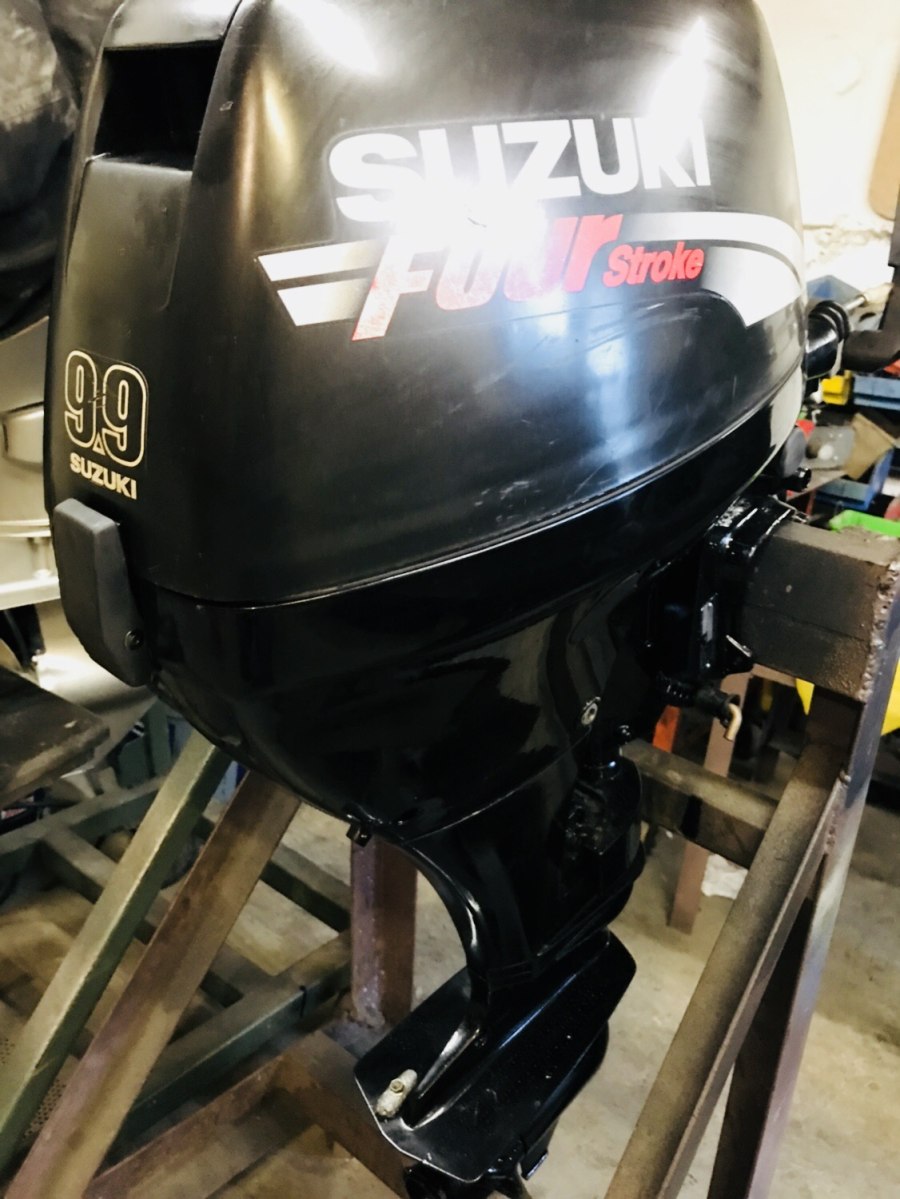 Suzuki DF 9.9 BS шильдик