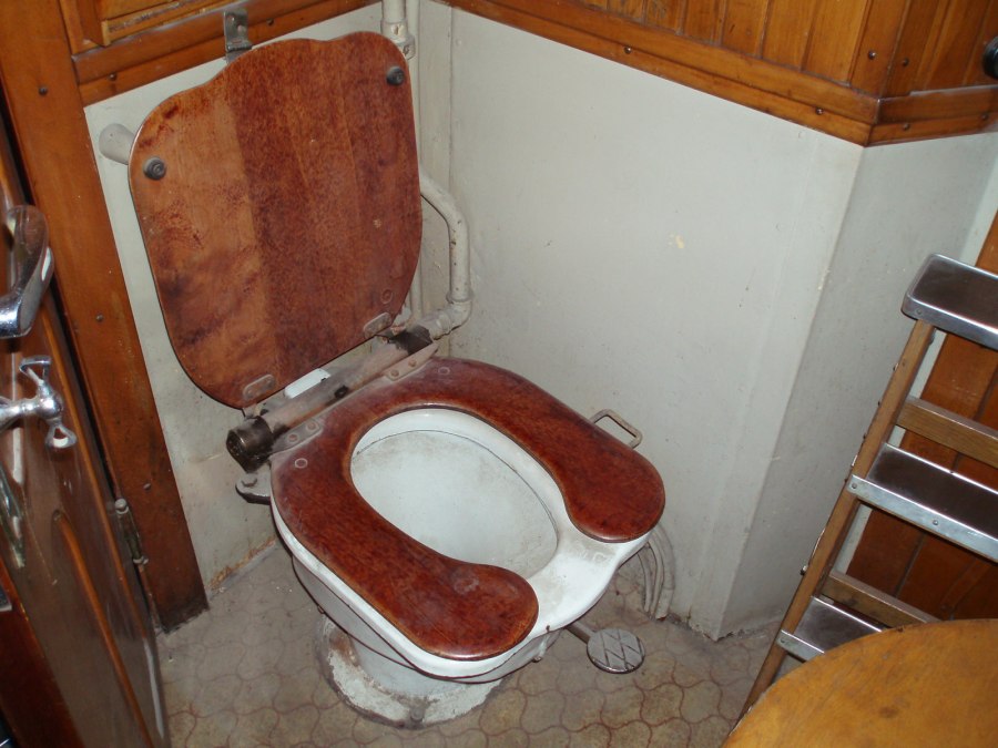 Сталинский унитаз