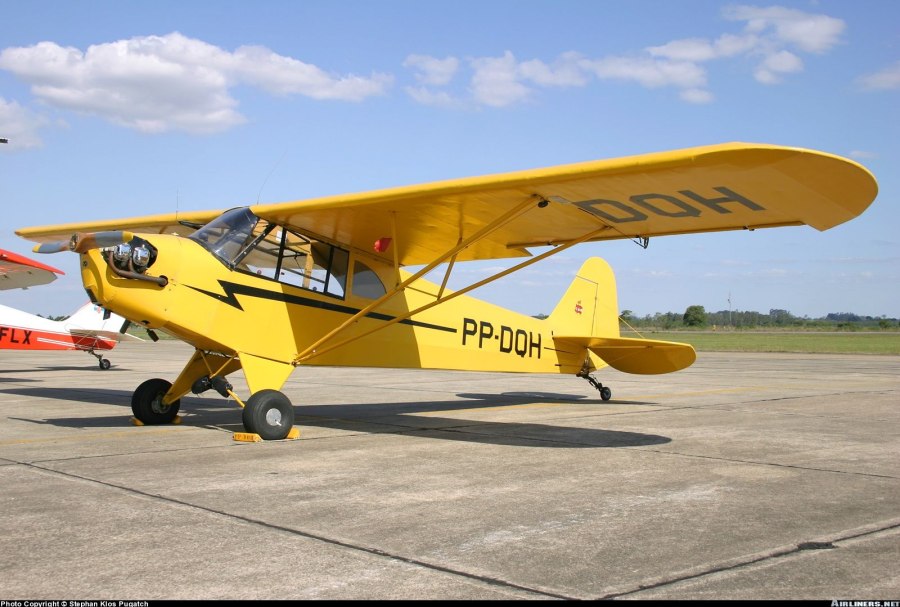 Самолет Пайпер j3 Cub