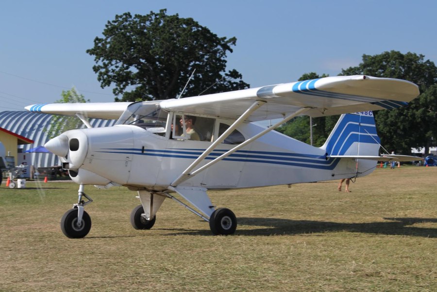 Piper pa-22 tri-Pacer