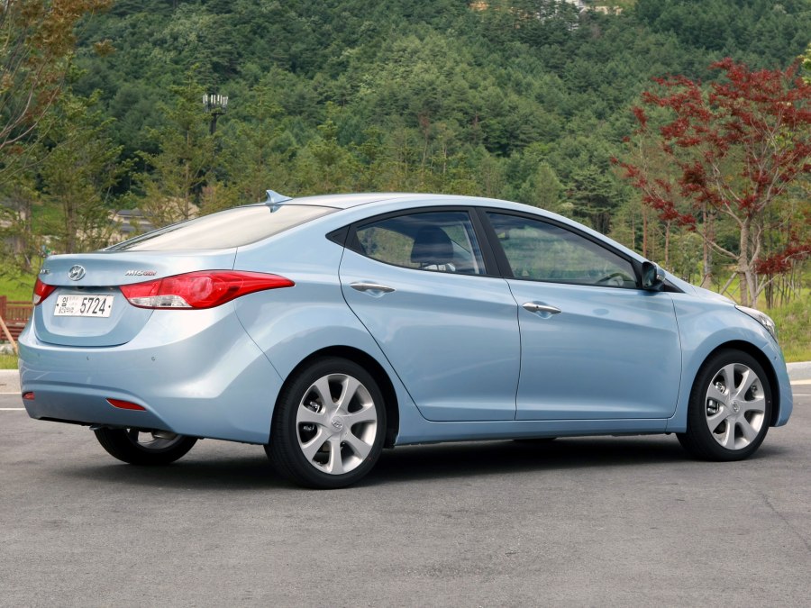 Hyundai Elantra (Avante)