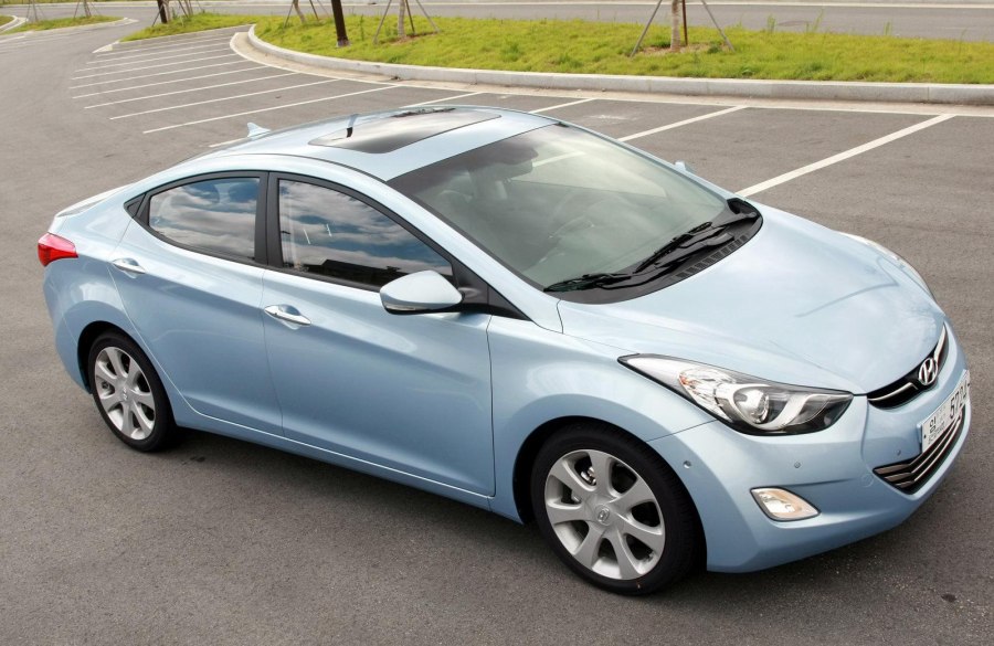 Hyundai Avante 2011