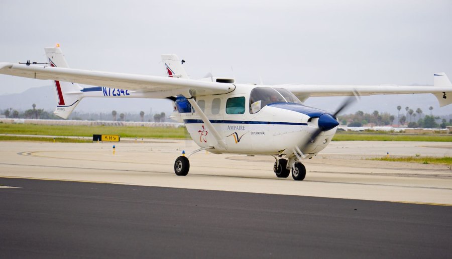 Cessna 337 Skymaster o-2