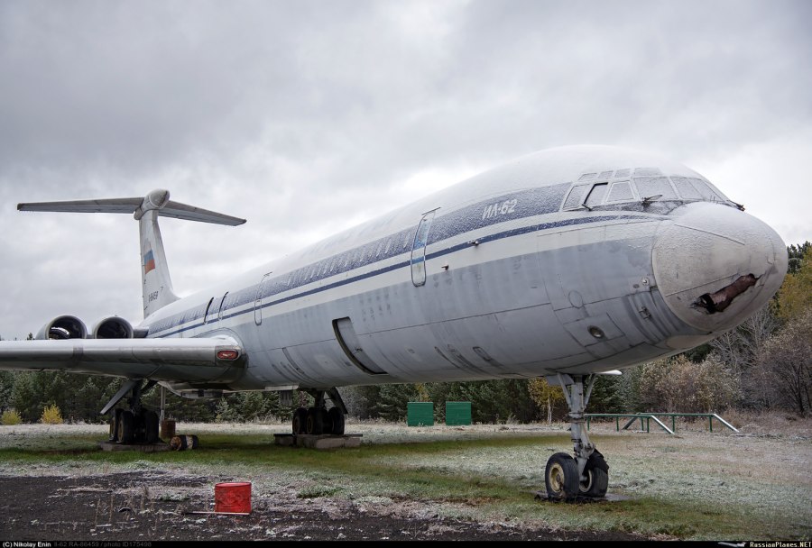 Ил-86 шасси