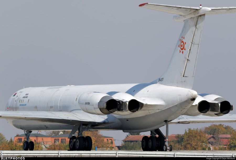 Крыло самолета ил-62