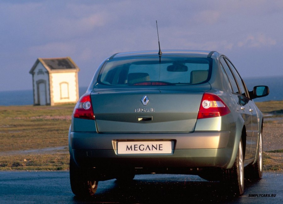 Nissan primera p12 Hatchback
