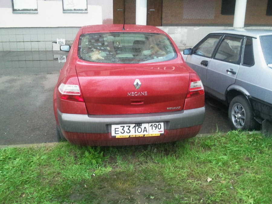 Renault Megane 2 сзади