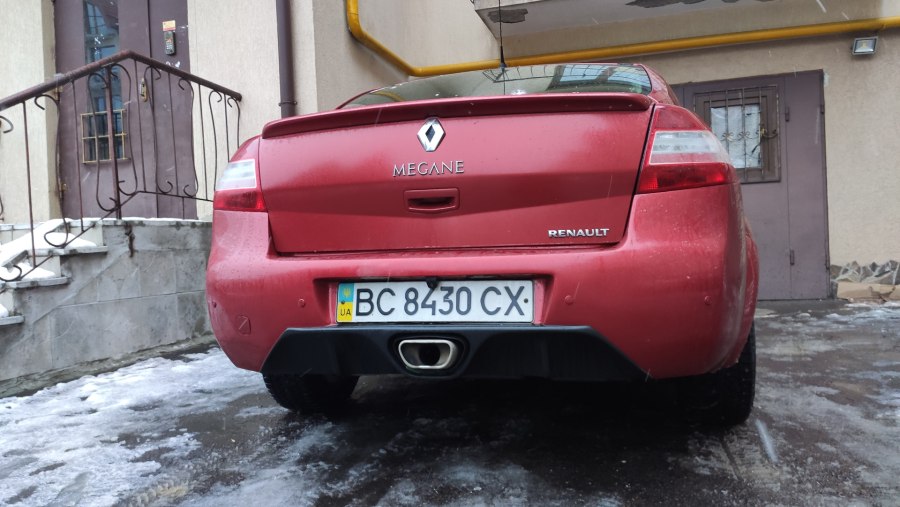 Камеру заднего вида Рено Лагуна 2