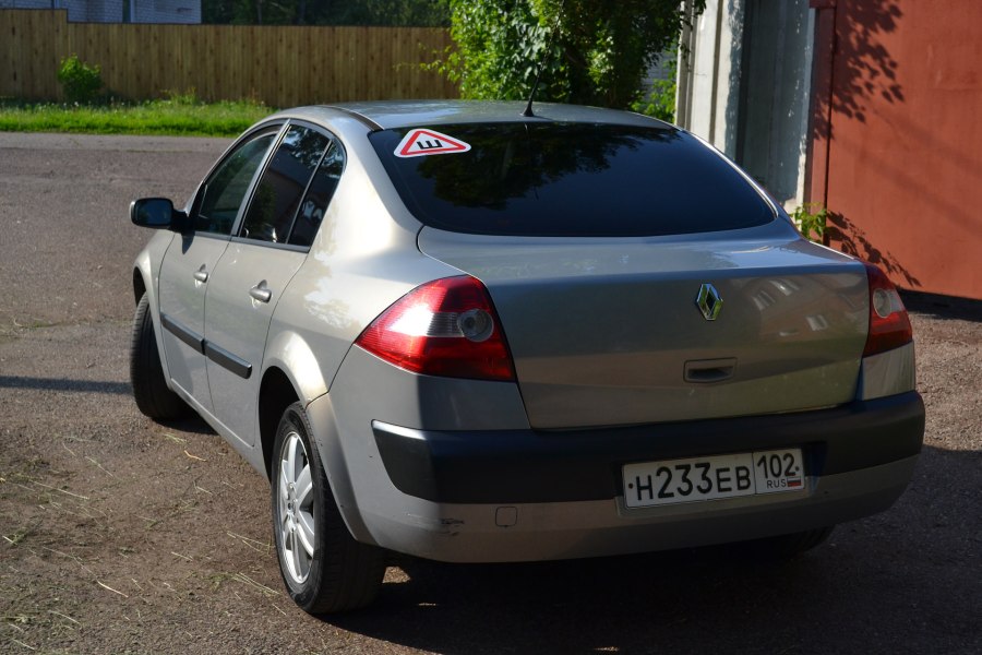Renault Megane 2005 красный