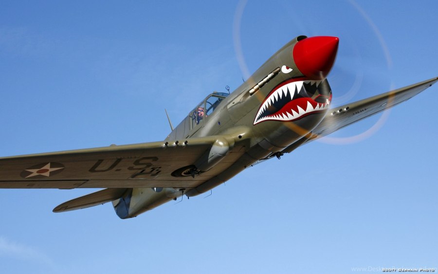 Истребитель p-40 Kittyhawk