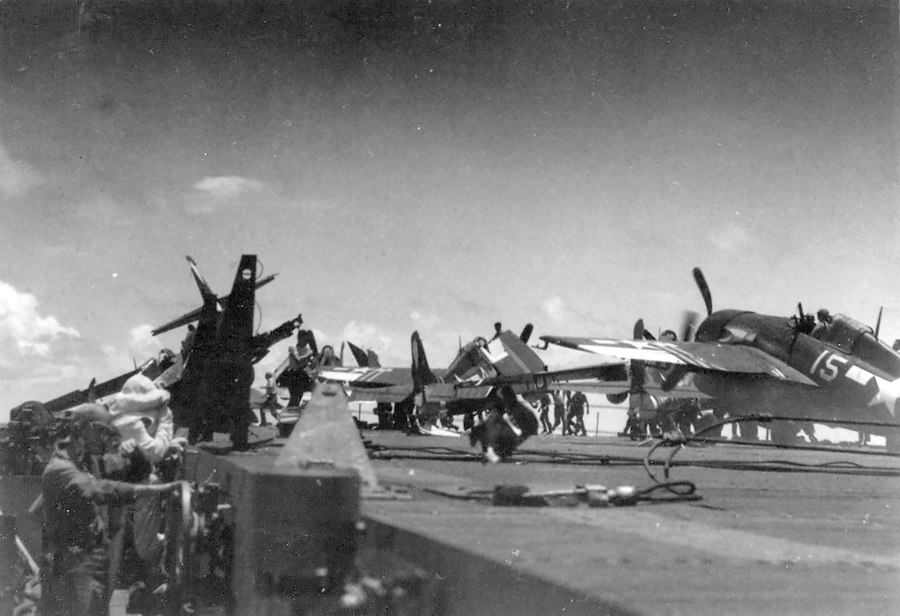 Эскортный авианосец _USS Guadalcanal (1943) (CVE-60)
