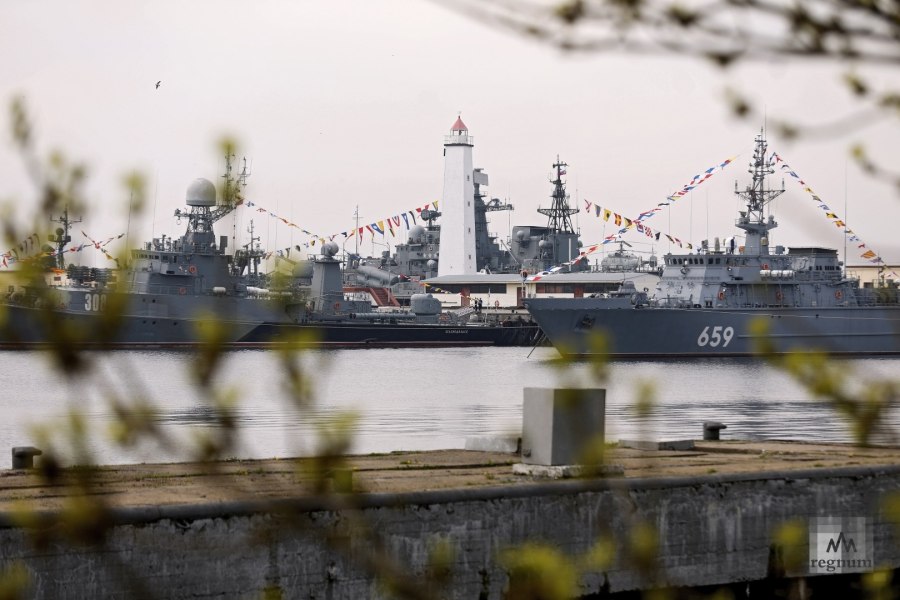 Корабль музей в Кронштадте