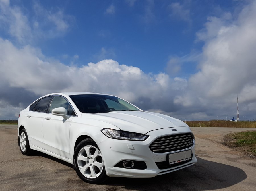Форд Мондео белый