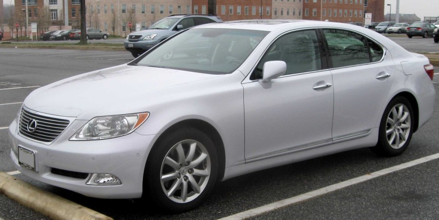 Лексус LC 600h