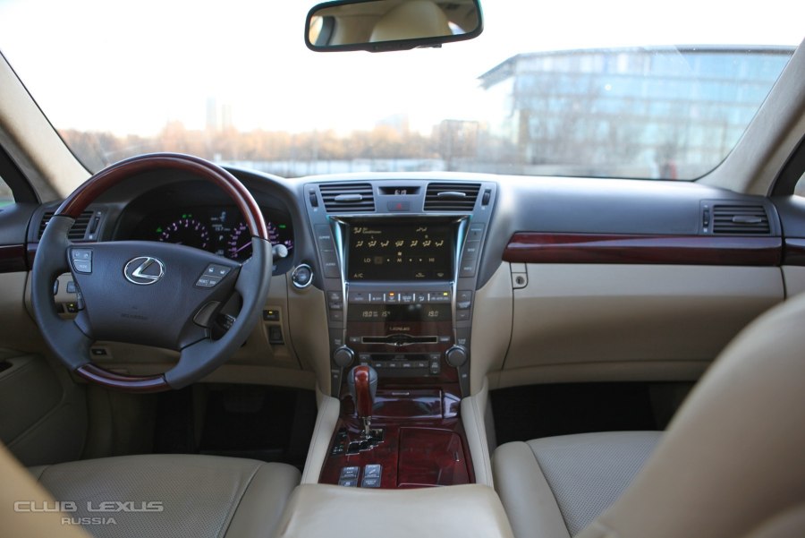 Lexus LX 460 2006