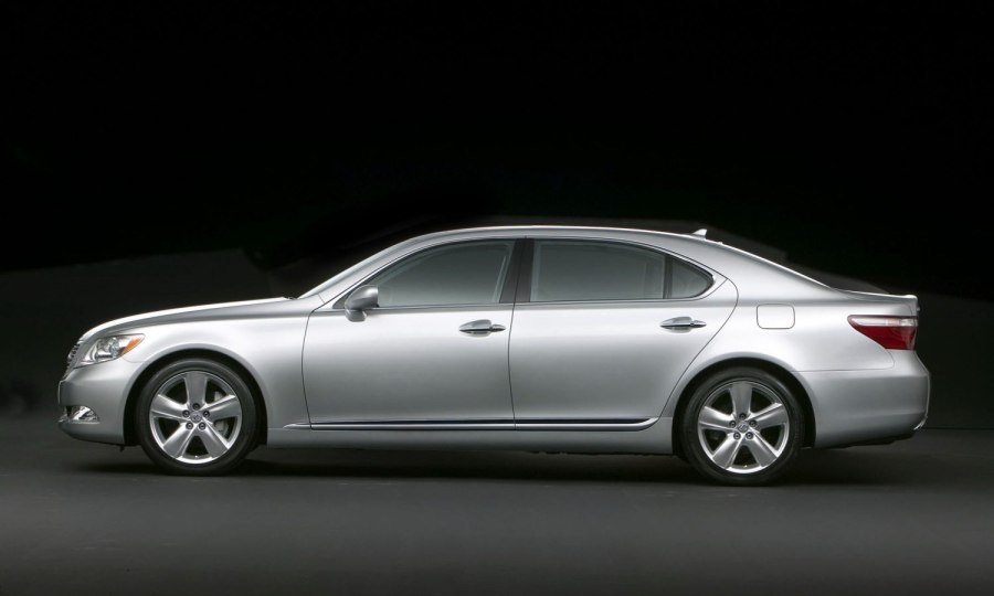 Lexus ls460 r21