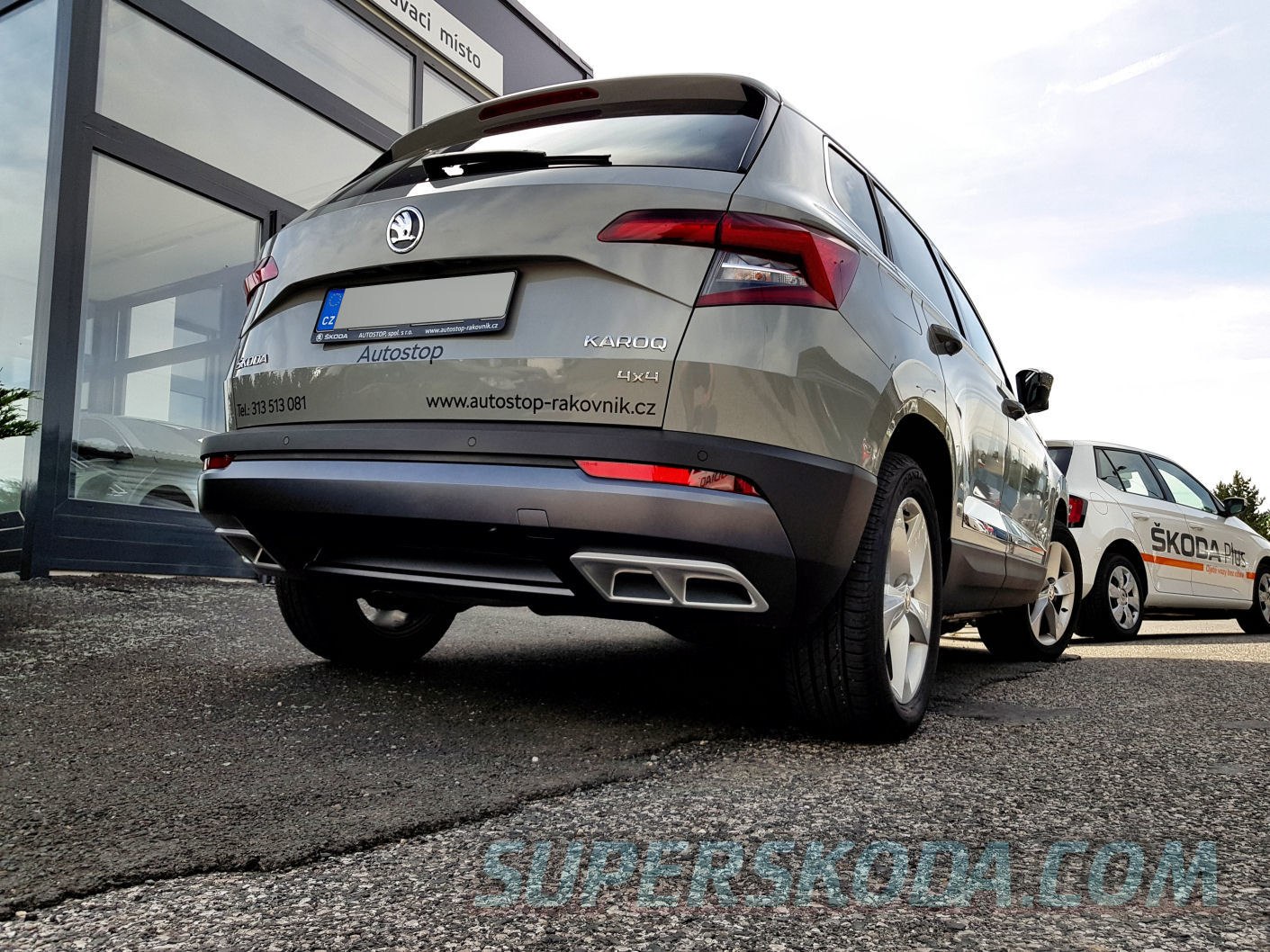 Задний бампер карок. Milotec Skoda Karoq. Skoda Karoq выхлоп. Skoda Kodiaq выхлоп. Задний бампер Шкода Карок.