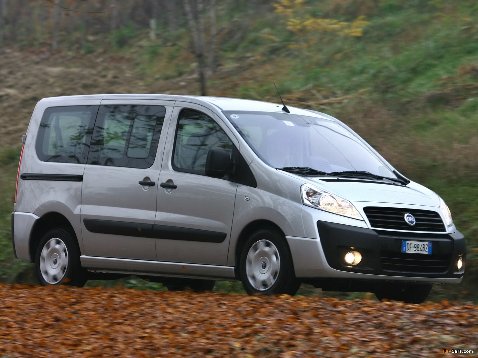 Фиат минивэн. Fiat минивэн Scudo. Фиат Fiat Scudo. Fiat Scudo II. Фиат Скудо Комби.