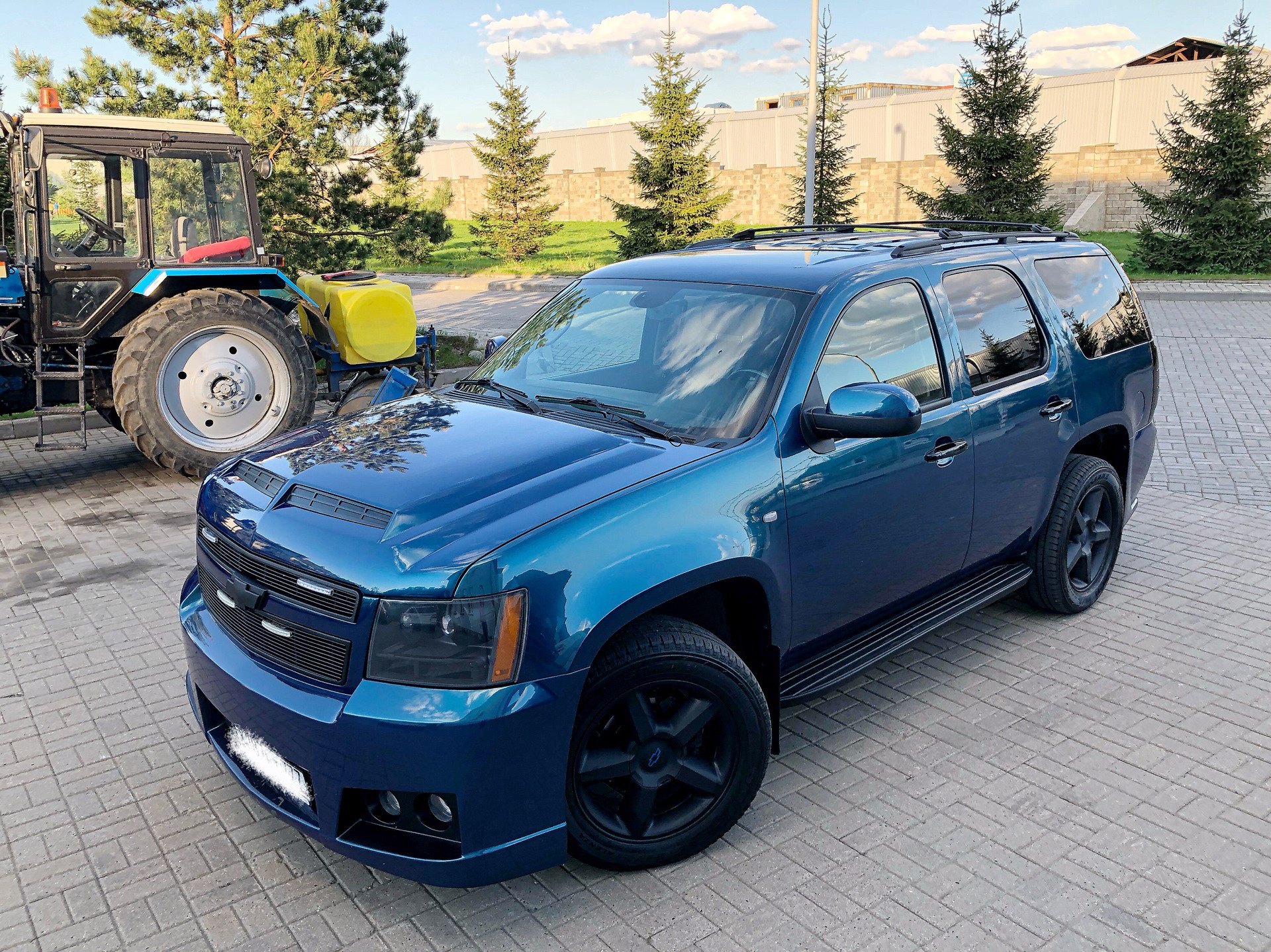 Тюнинг фар головного света Chevrolet Tahoe GMT-900