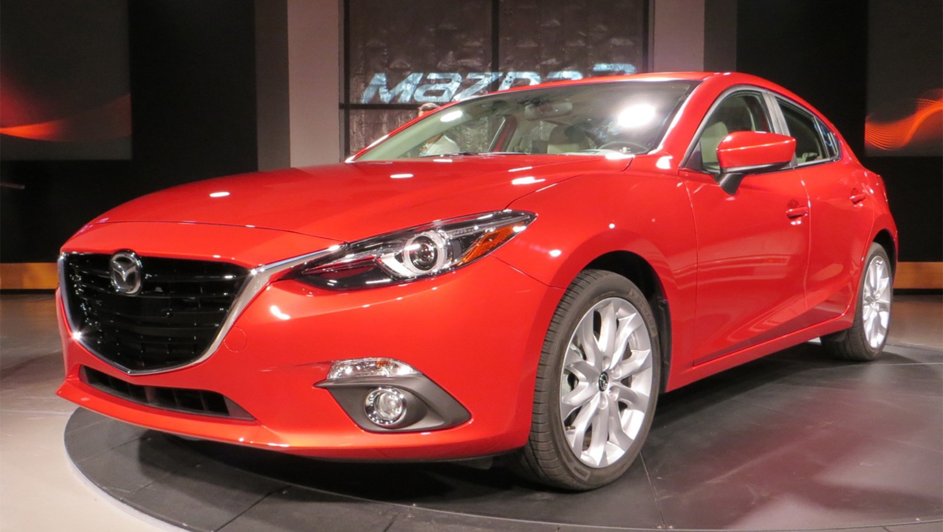 Mazda купить спб. Mazda 6. Мазда 3 2014. Mazda 3 и Mazda 6. Мазда 6 3 кузов.