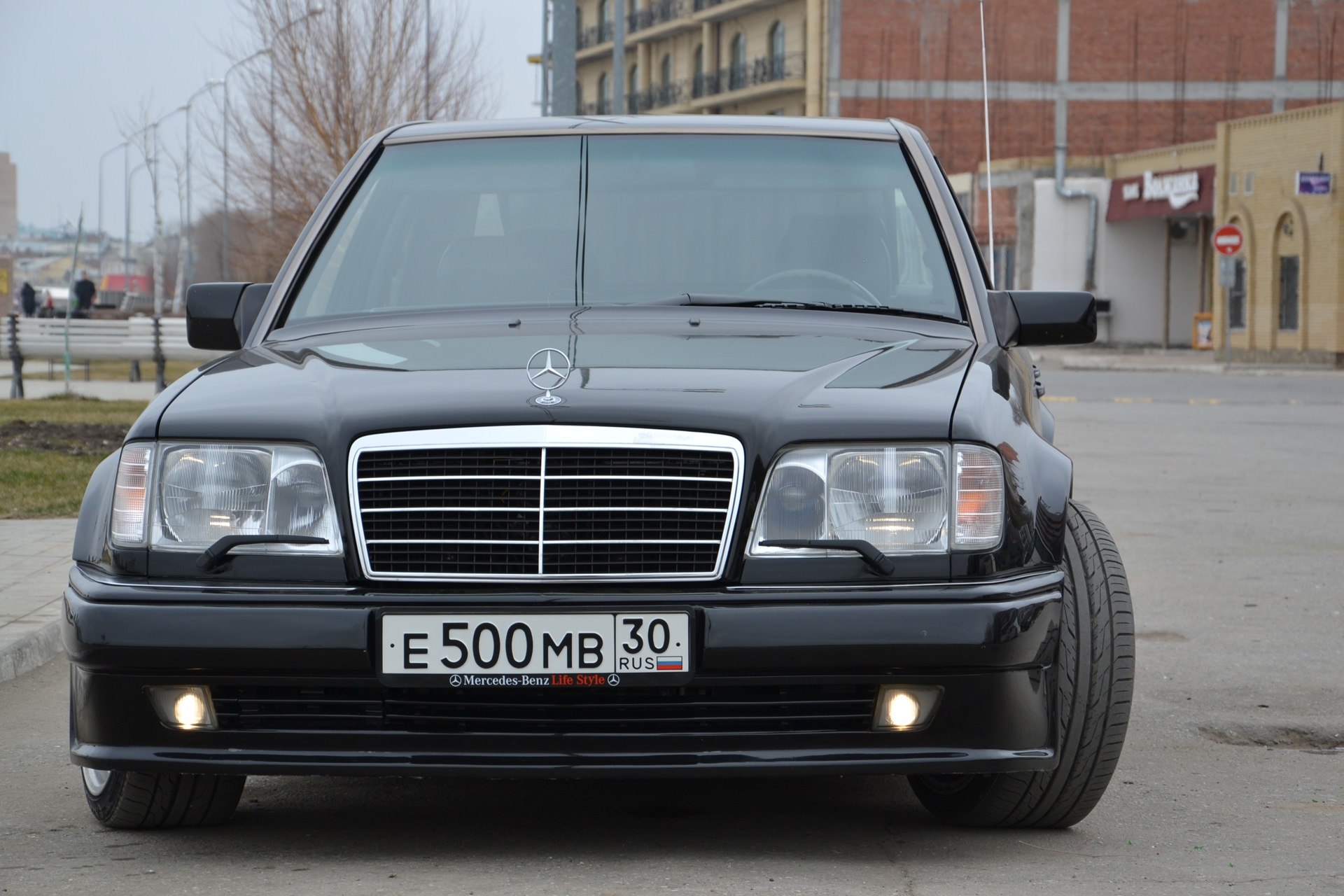 Мерседес волчок - фото и картинки на рабочий стол