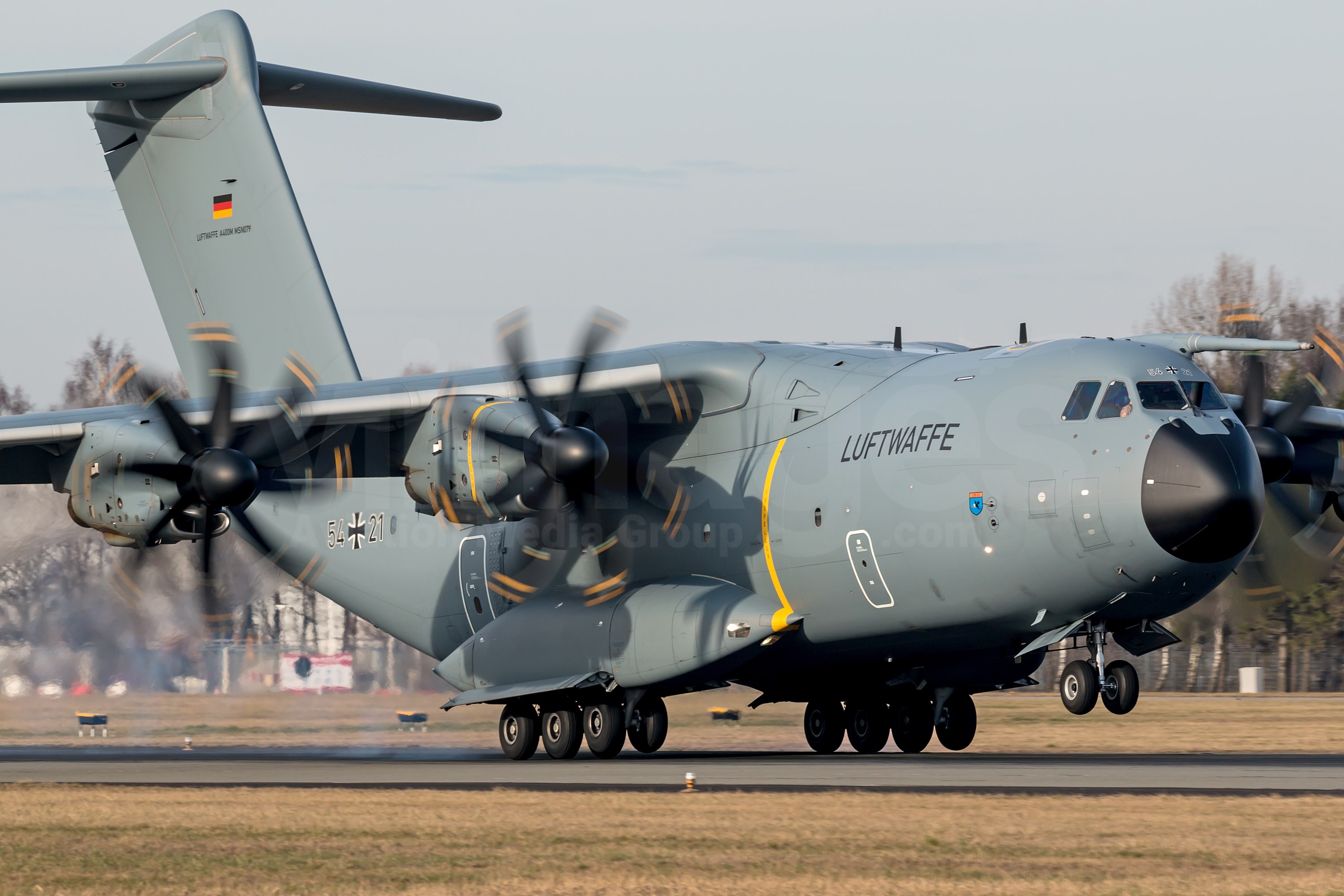 Airbus a400m-180. Airbus a400m atlas. Airbus a400m-180. 1. А400м atlas.