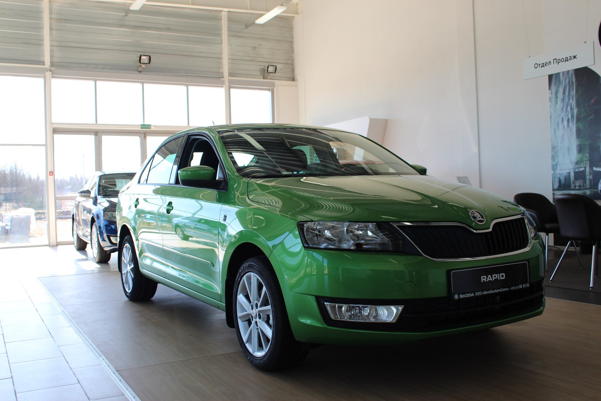 Skoda Rapid 2020 зеленая